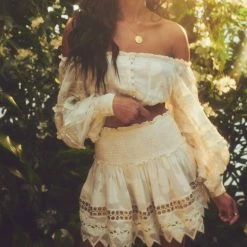 Flash Sale ⌛ Hemant & Nandita Veda Off Shoulder Top In Off White - 👩 women 👍